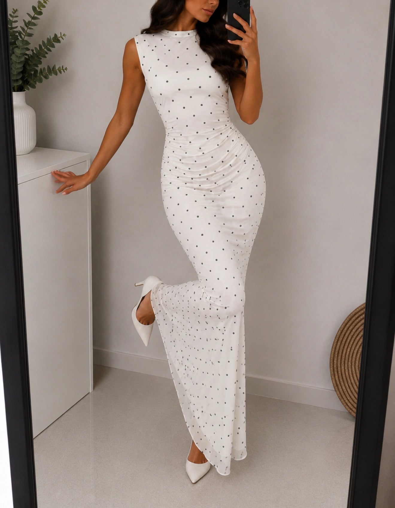 Vestido largo Tul blanco con lunares.